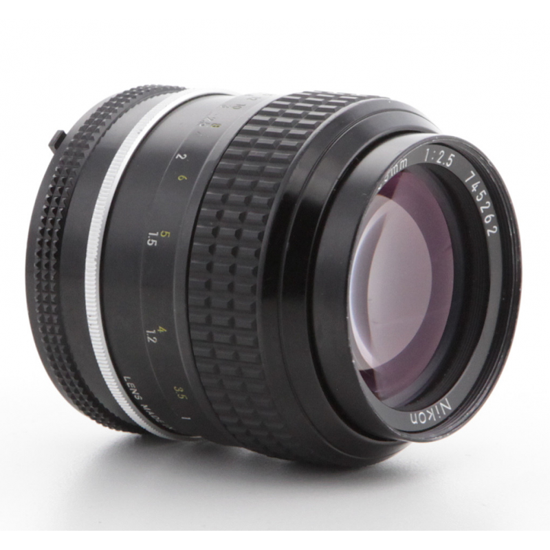 Nikkor AI-S 2,5/105 mm, rabljen