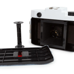 HOLGA 120N, fotoaparát, biely