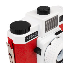 HOLGA 120 GCFN, red