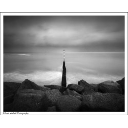 Camera Obscura proizvajalca ILFORD, komplet s filmi