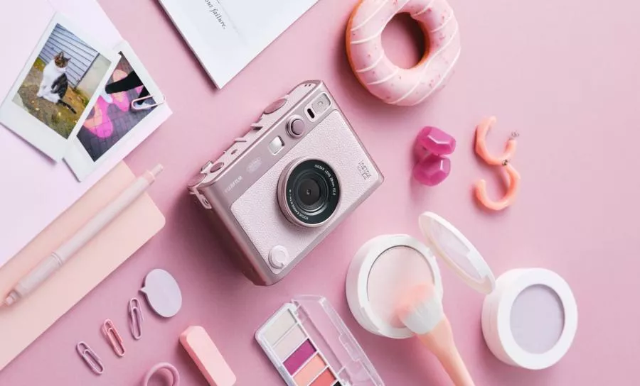 FUJIFILM Instax Mini Evo, gentle rose – zadná strana a ovládanie